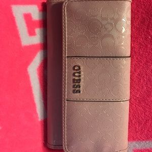 Guess wallet